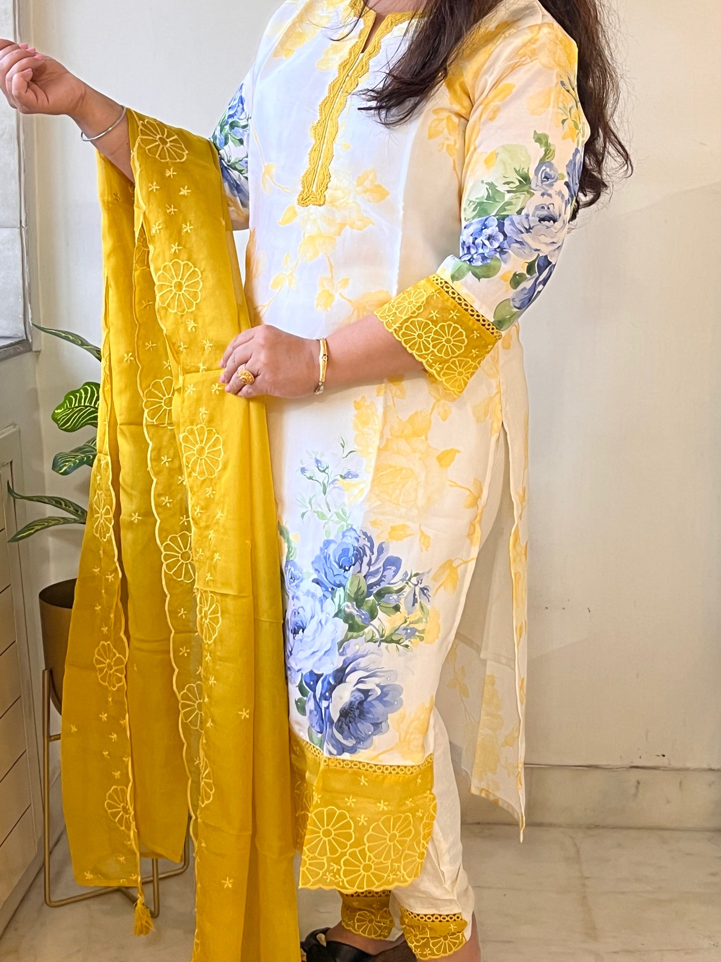 Ivory Yellow Digital Printed Pure Muslin Suit with Organza Dupatta