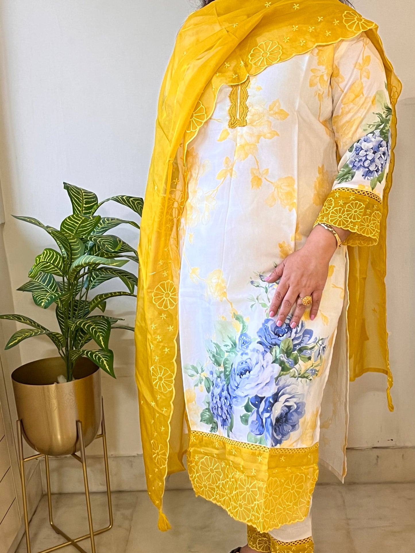 Ivory Yellow Digital Printed Pure Muslin Suit with Organza Dupatta